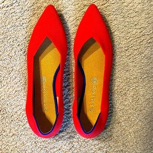 Red Rothy’s flats